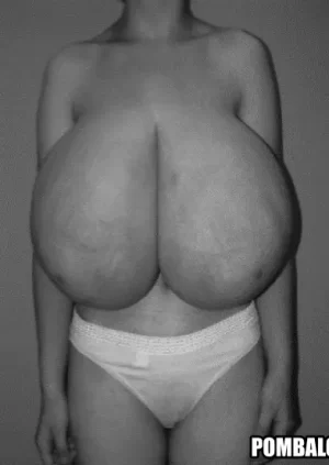 Mulheres De Peitoes Nuas 322